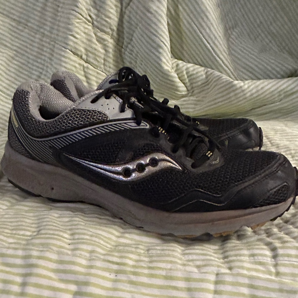 NOT FOR SALE 
SAUCONY COHESION 10 Athletic Shoes Size Men’s 10W